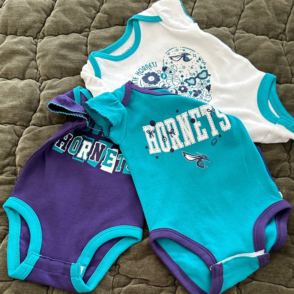 NWT NBA Charlotte Hornets 3 piece baby girls 0-3 month onesies